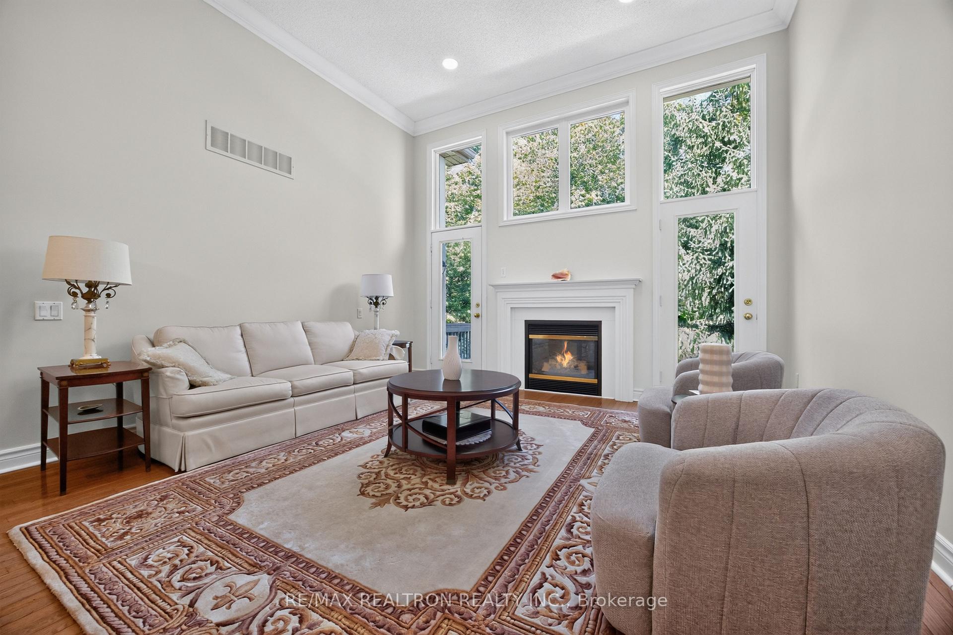 Photo 10 of 402 Morley Cook Crescent, Newmarket, Stonehaven-Wyndham — HOMEH