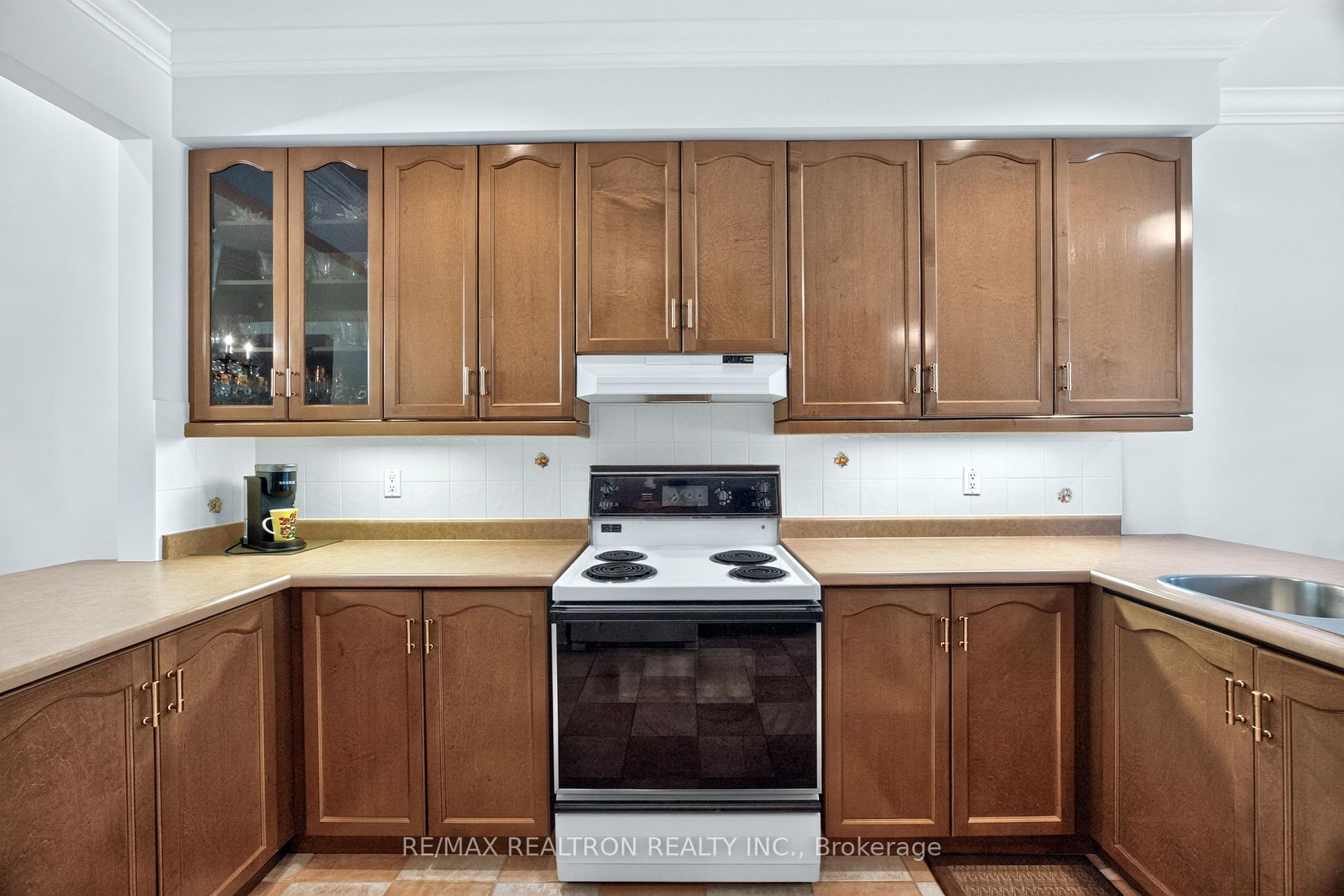 Photo 21 of 402 Morley Cook Crescent, Newmarket, Stonehaven-Wyndham — HOMEH