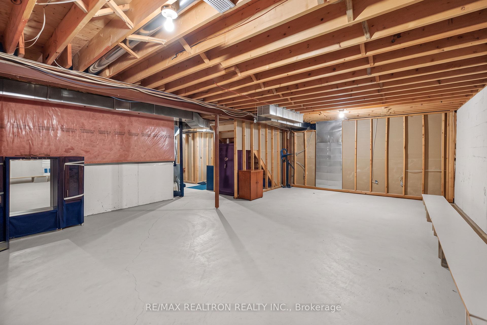 Photo 34 of 402 Morley Cook Crescent, Newmarket, Stonehaven-Wyndham — HOMEH