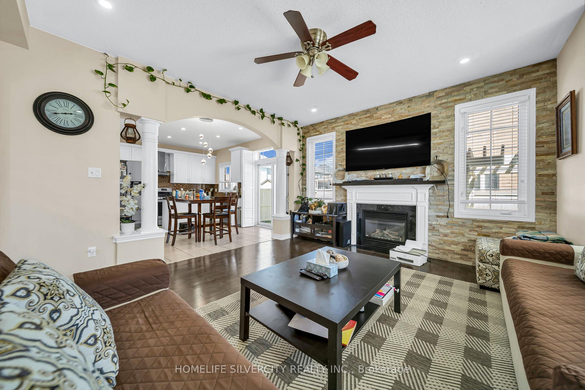 Photo 11 of 2 Addiscott Street, Brampton, Sandringham-Wellington — HOMEH