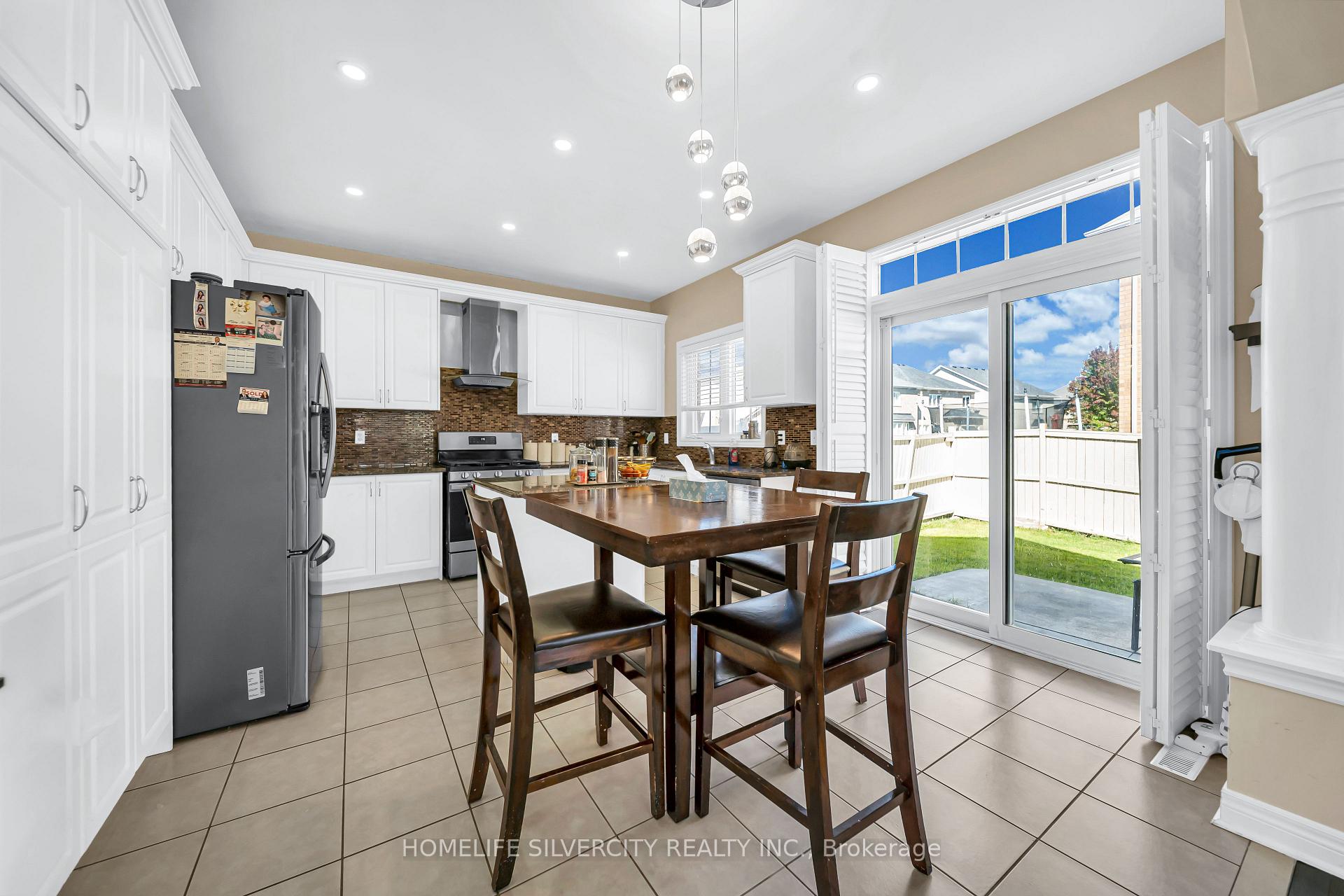 Photo 13 of 2 Addiscott Street, Brampton, Sandringham-Wellington — HOMEH