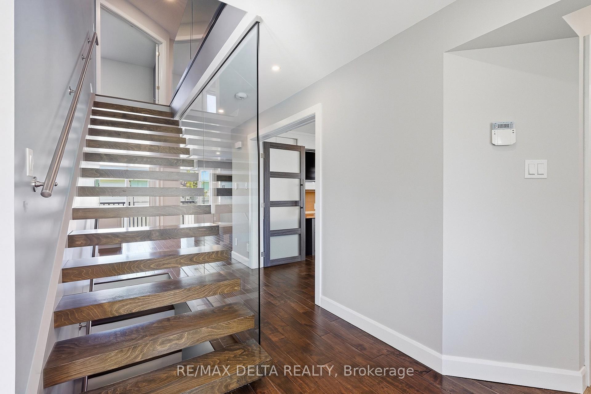 Photo 3 of 1791 Queensdale Avenue, Ottawa, Blossom Park/Leitrim — HOMEH