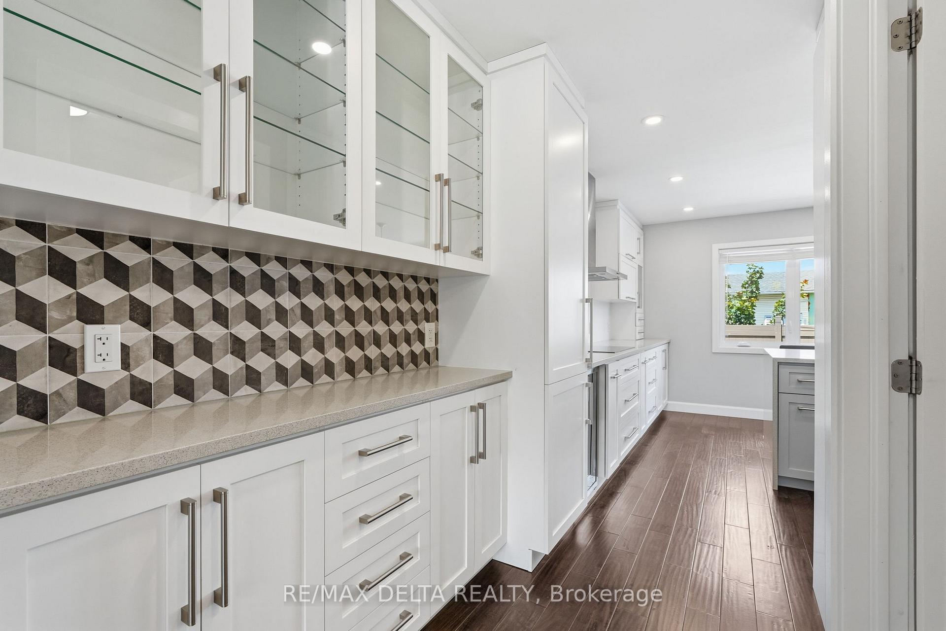 Photo 6 of 1791 Queensdale Avenue, Ottawa, Blossom Park/Leitrim — HOMEH