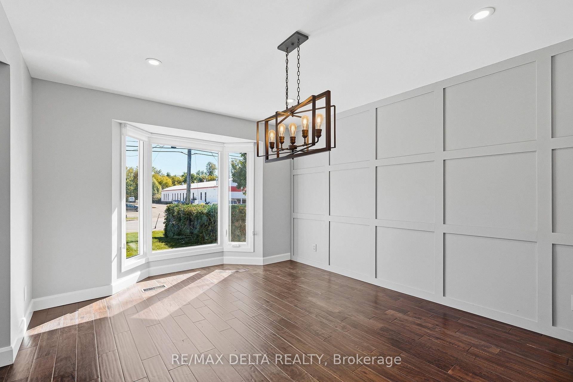 Photo 9 of 1791 Queensdale Avenue, Ottawa, Blossom Park/Leitrim — HOMEH
