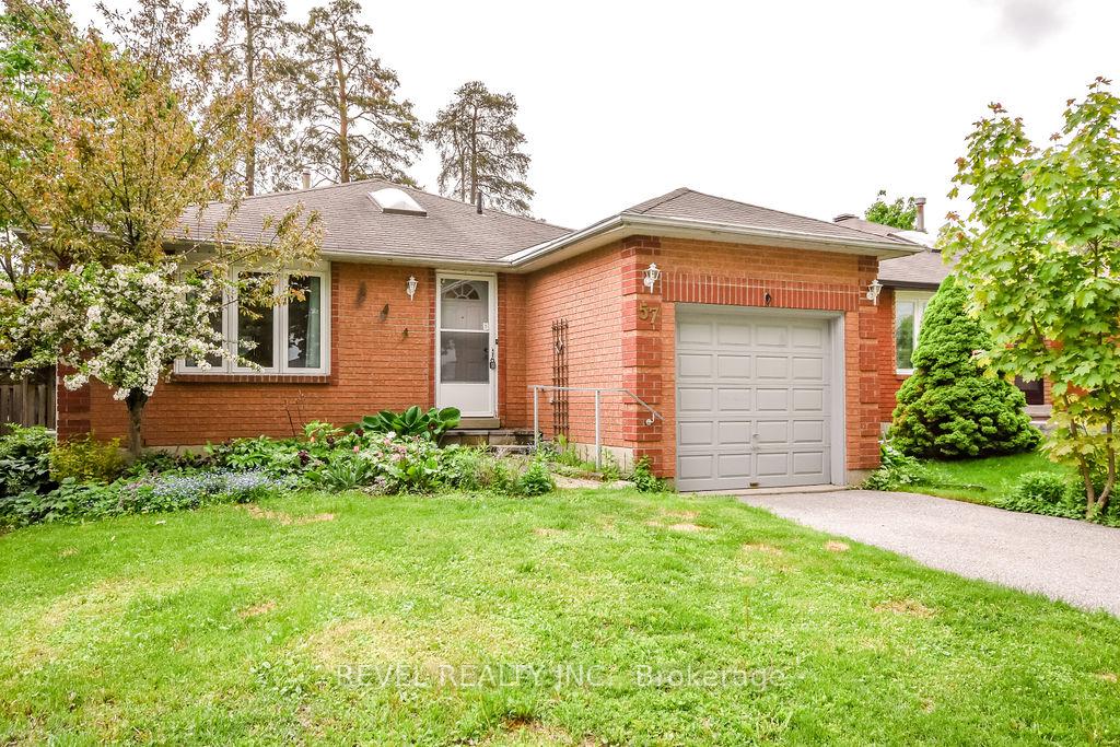 Photo 2 of 57 Irwin Drive, Barrie, Northwest — HOMEH