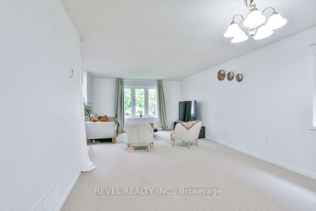 Photo 7 of 57 Irwin Drive, Barrie, Northwest — HOMEH