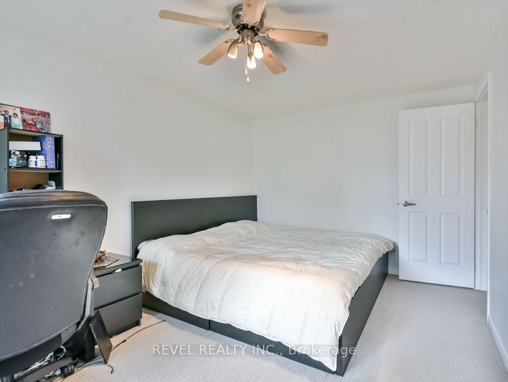 Photo 14 of 57 Irwin Drive, Barrie, Northwest — HOMEH
