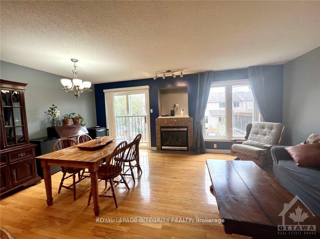 Photo 7 of 249 Saddlesmith Circle, Ottawa, Kanata - Emerald Meadows/Trailwest — HOMEH