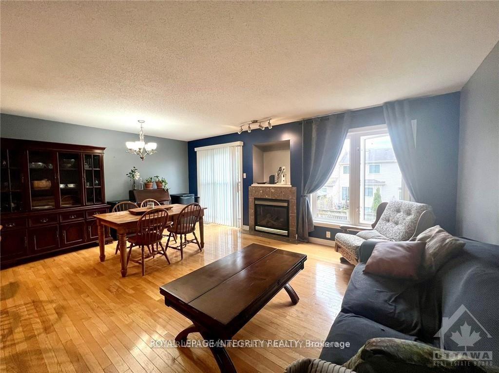 Photo 8 of 249 Saddlesmith Circle, Ottawa, Kanata - Emerald Meadows/Trailwest — HOMEH