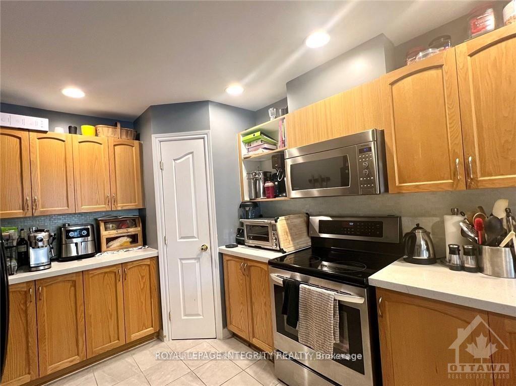 Photo 12 of 249 Saddlesmith Circle, Ottawa, Kanata - Emerald Meadows/Trailwest — HOMEH
