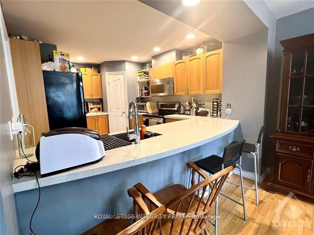 Photo 13 of 249 Saddlesmith Circle, Ottawa, Kanata - Emerald Meadows/Trailwest — HOMEH