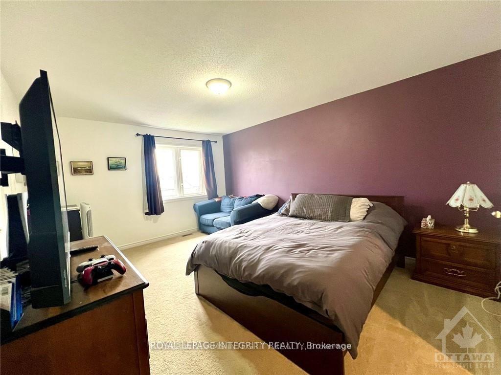 Photo 16 of 249 Saddlesmith Circle, Ottawa, Kanata - Emerald Meadows/Trailwest — HOMEH