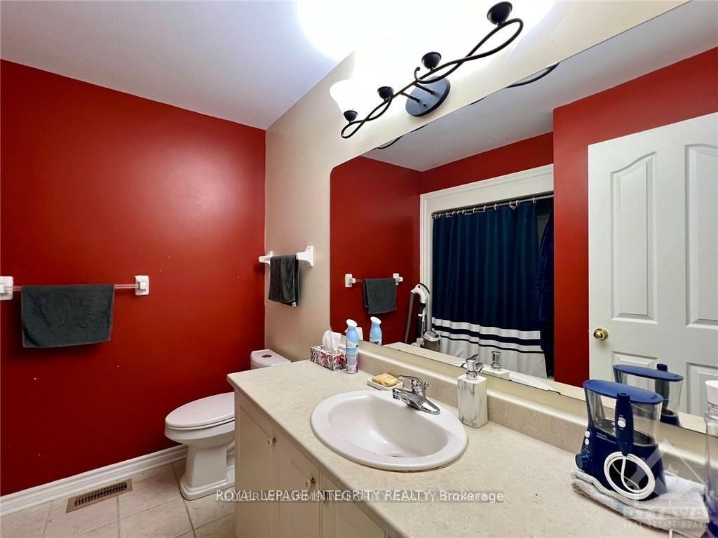 Photo 23 of 249 Saddlesmith Circle, Ottawa, Kanata - Emerald Meadows/Trailwest — HOMEH