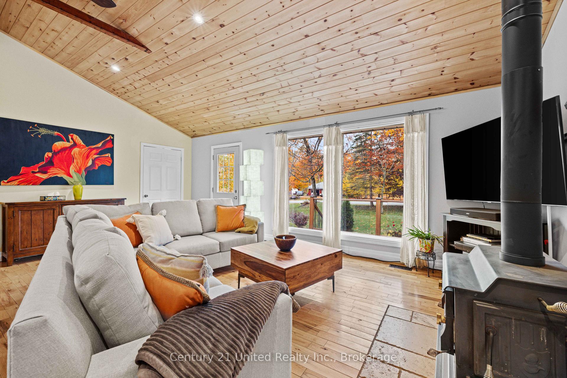Photo 6 of 25 Sugarbush Boulevard, Trent Lakes — HOMEH
