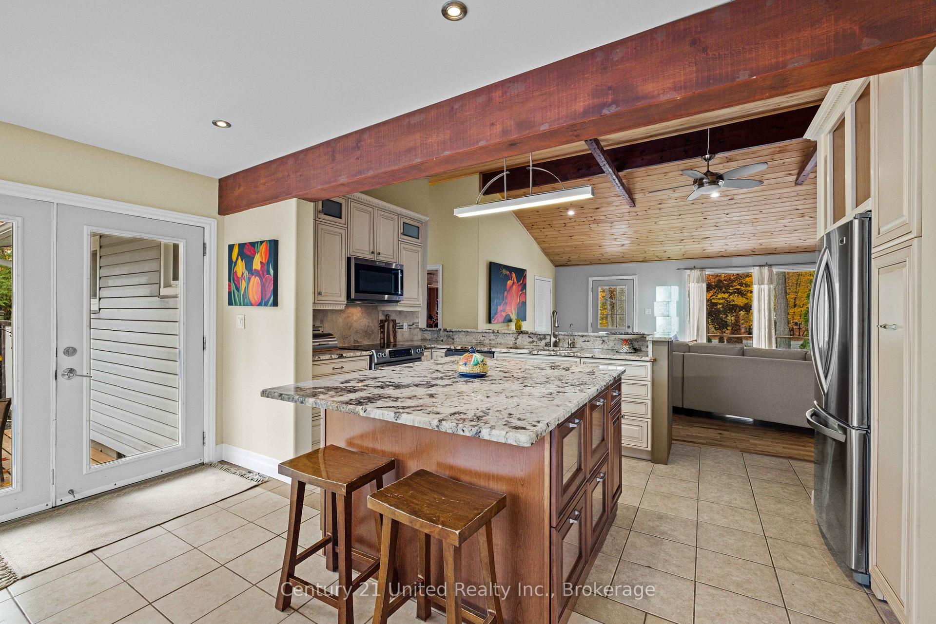 Photo 10 of 25 Sugarbush Boulevard, Trent Lakes — HOMEH