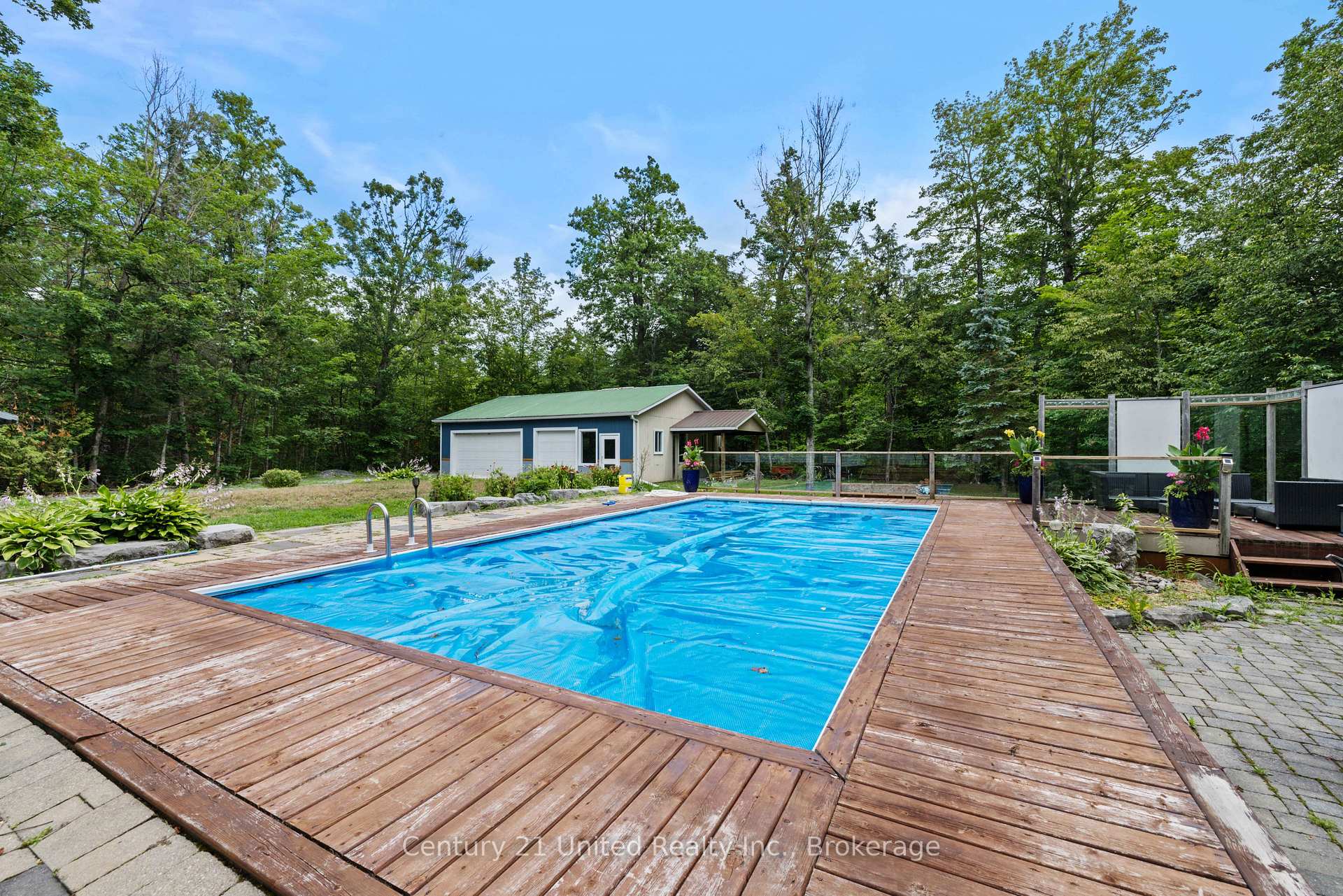 Photo 21 of 25 Sugarbush Boulevard, Trent Lakes — HOMEH