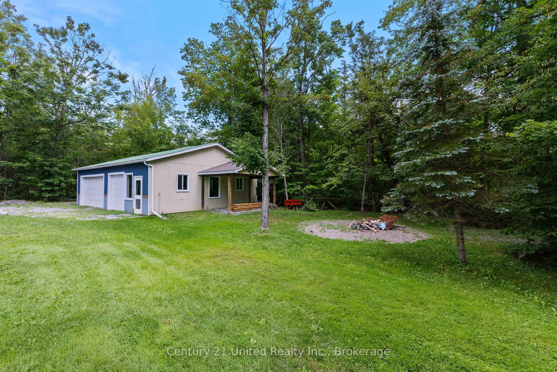 Photo 24 of 25 Sugarbush Boulevard, Trent Lakes — HOMEH