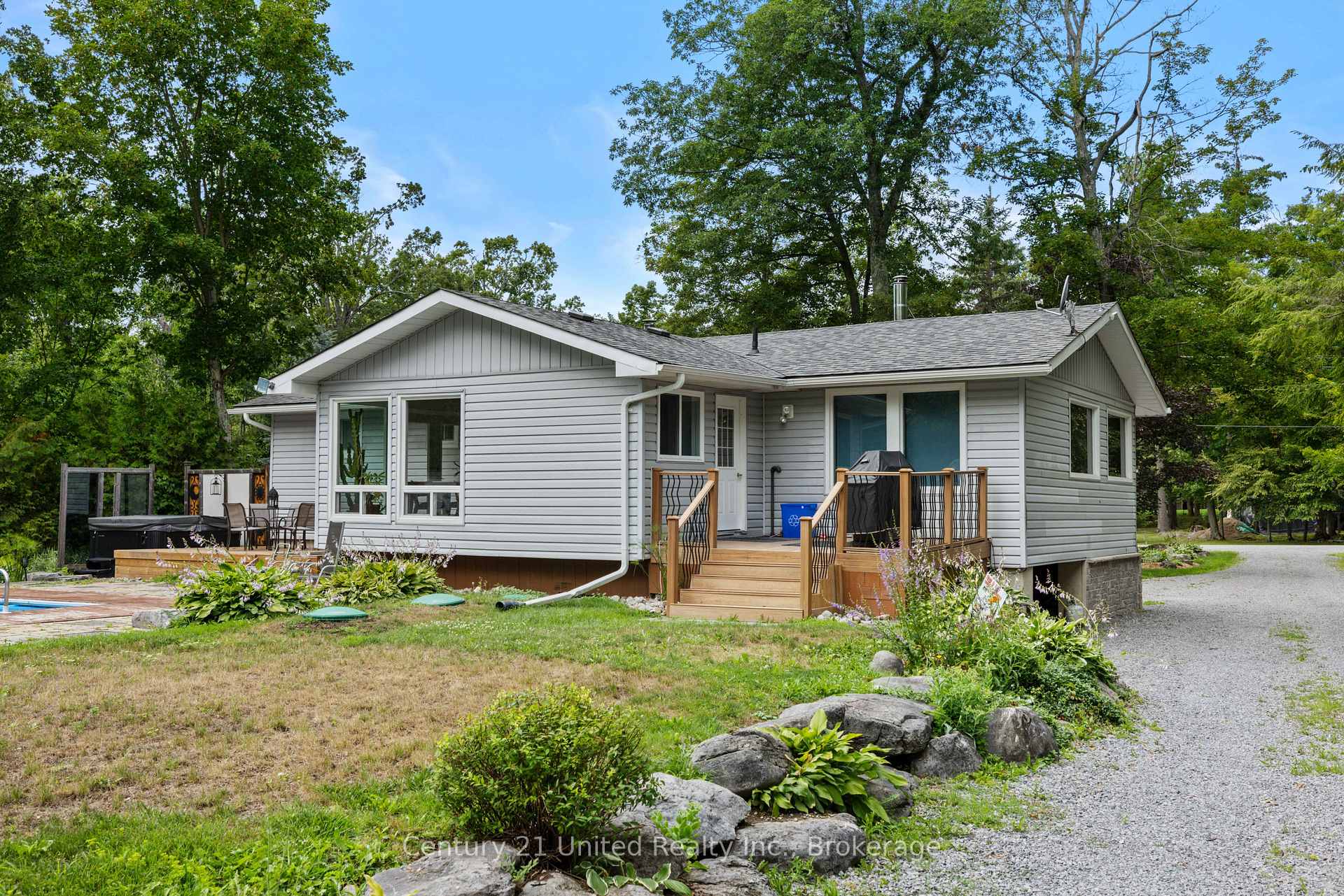Photo 25 of 25 Sugarbush Boulevard, Trent Lakes — HOMEH