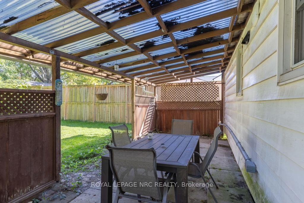 Photo 23 of 2414 Port Robinson Road, Thorold, Hurricane/Merrittville — HOMEH