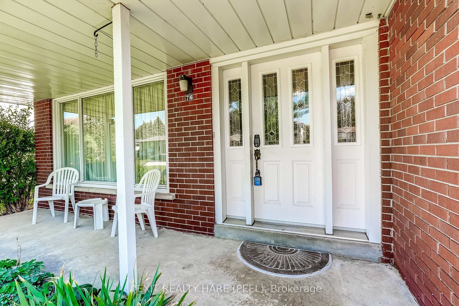 Photo 3 of 76 Birchview Crescent, Caledon, Bolton North — HOMEH