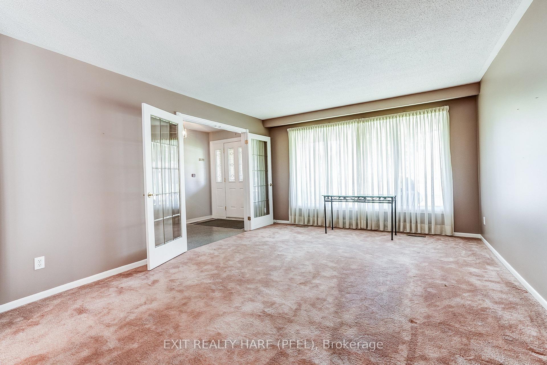 Photo 10 of 76 Birchview Crescent, Caledon, Bolton North — HOMEH