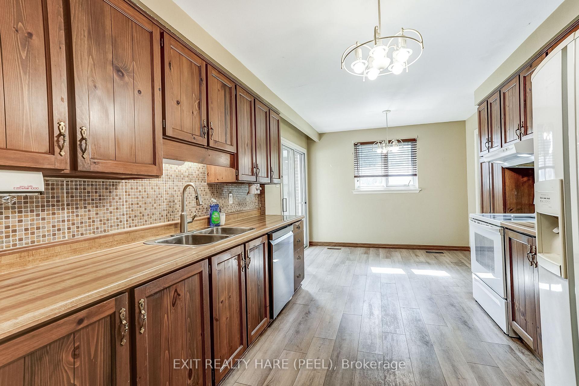 Photo 14 of 76 Birchview Crescent, Caledon, Bolton North — HOMEH