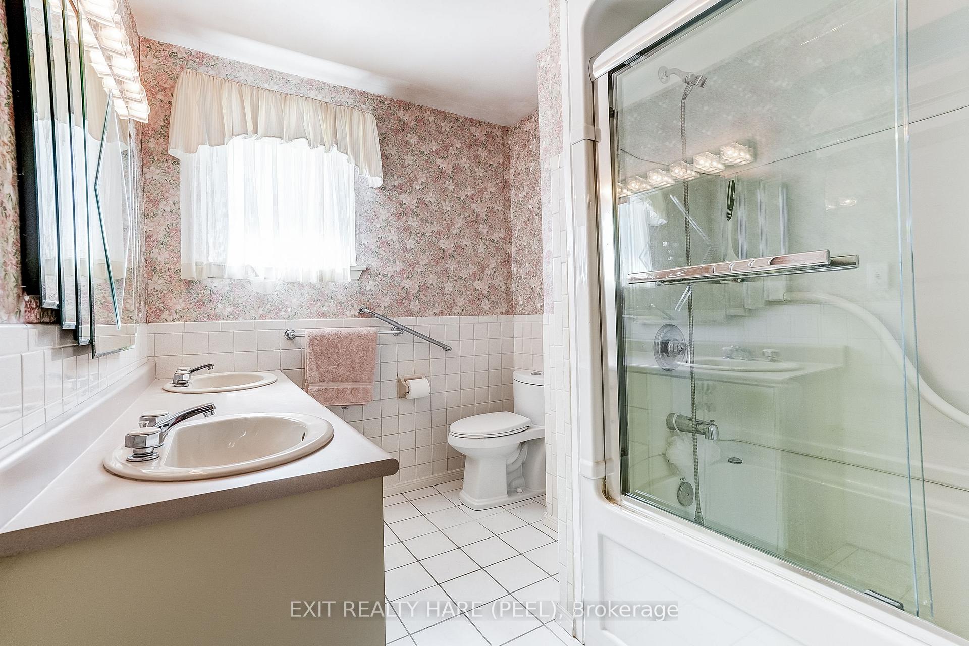Photo 19 of 76 Birchview Crescent, Caledon, Bolton North — HOMEH
