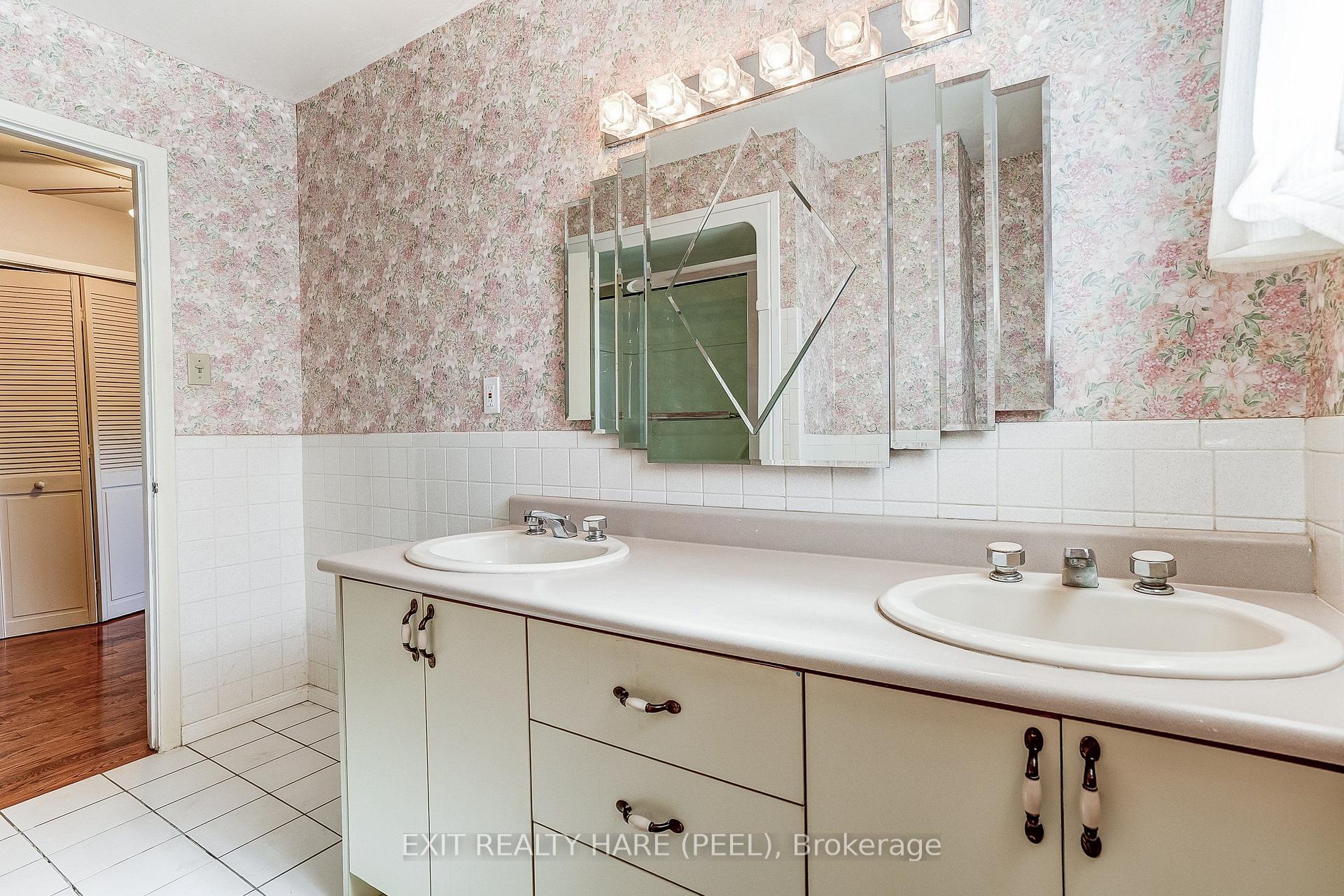 Photo 20 of 76 Birchview Crescent, Caledon, Bolton North — HOMEH