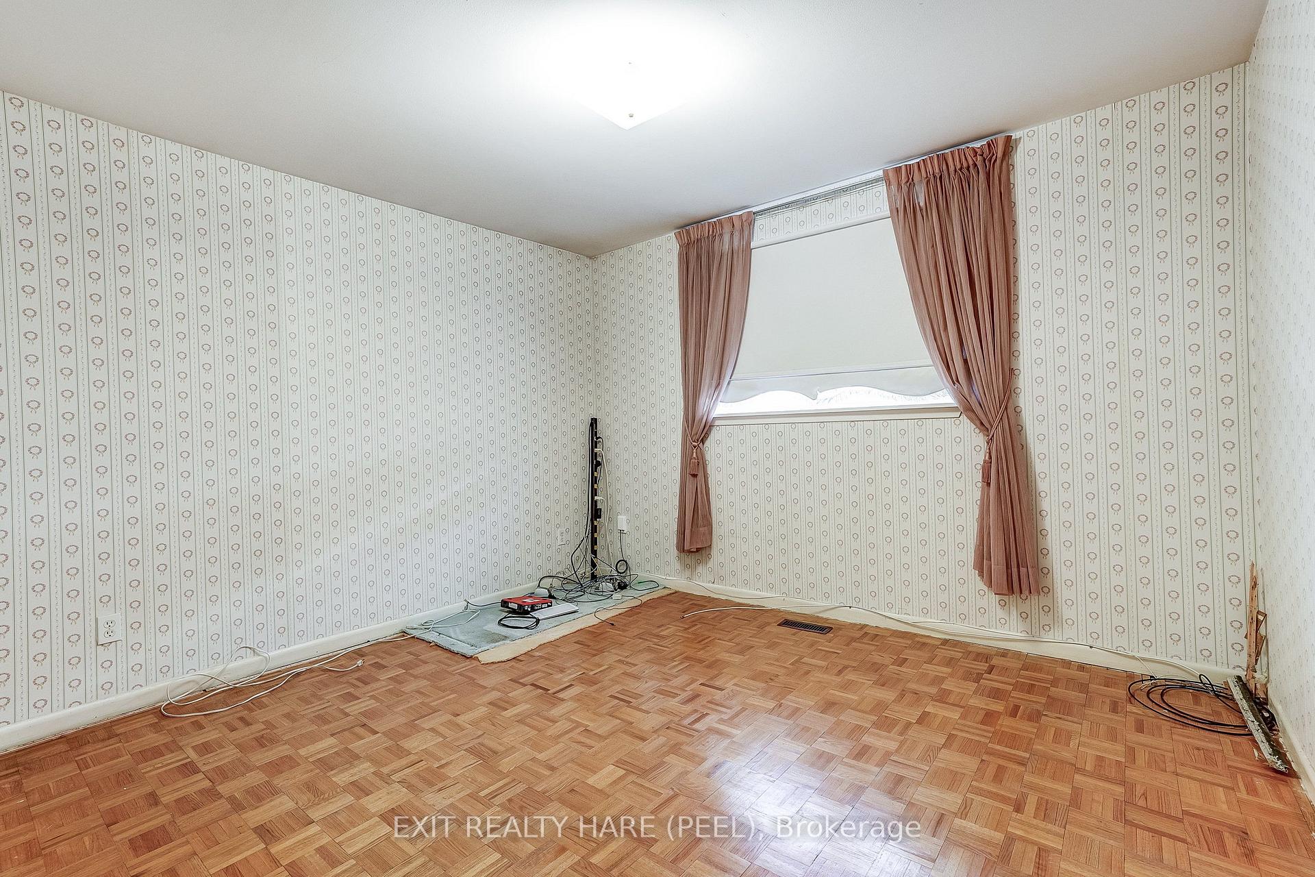 Photo 29 of 76 Birchview Crescent, Caledon, Bolton North — HOMEH