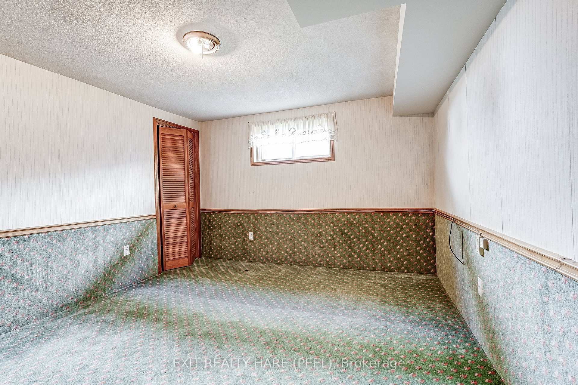 Photo 32 of 76 Birchview Crescent, Caledon, Bolton North — HOMEH