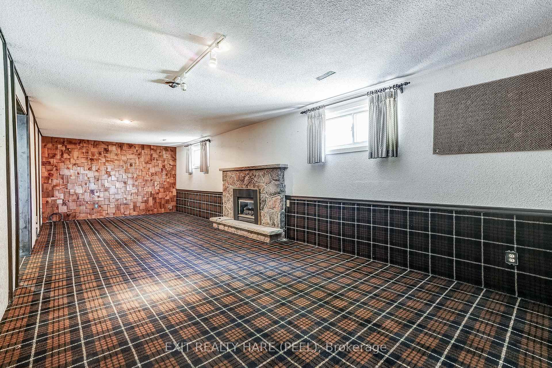 Photo 34 of 76 Birchview Crescent, Caledon, Bolton North — HOMEH