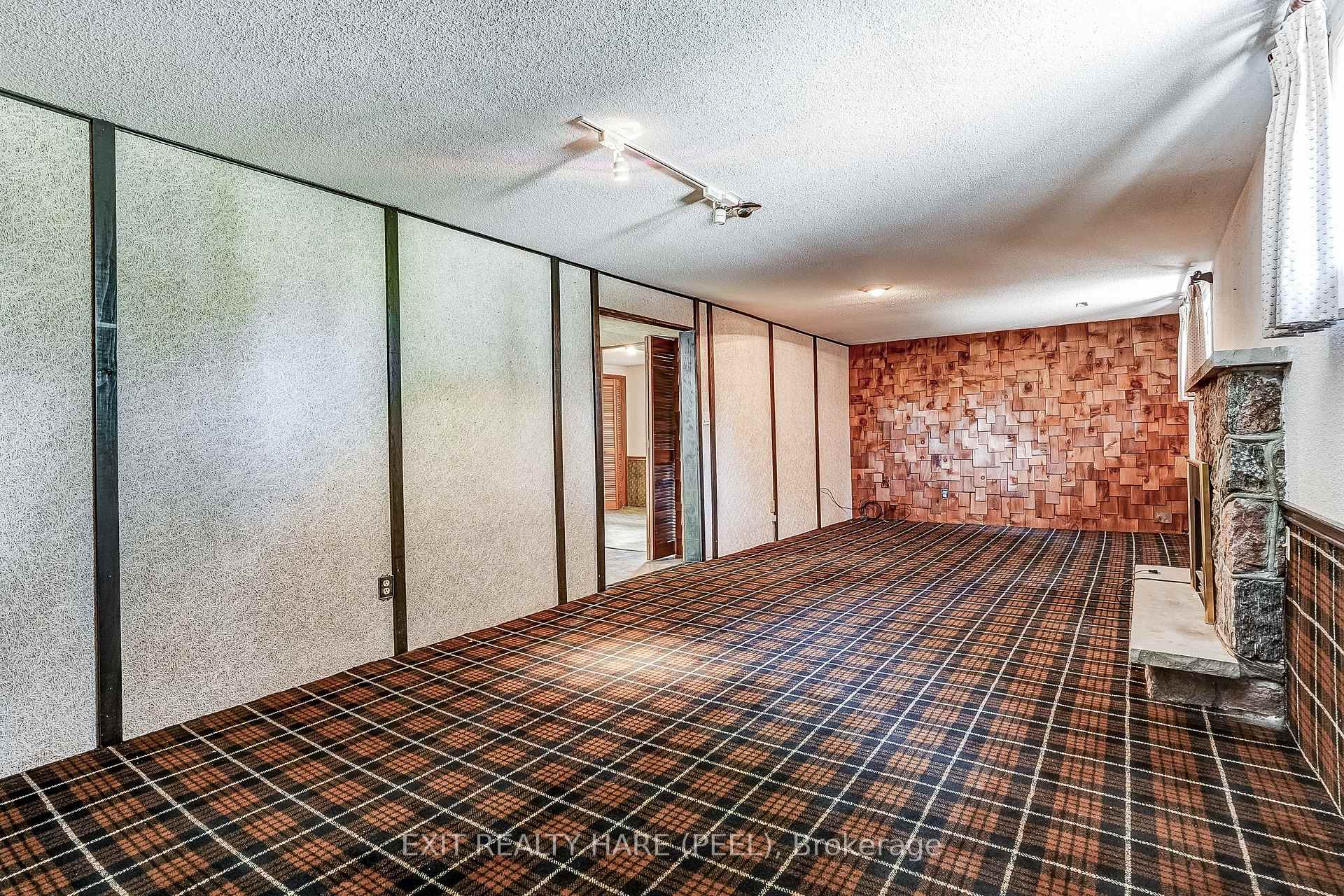 Photo 35 of 76 Birchview Crescent, Caledon, Bolton North — HOMEH