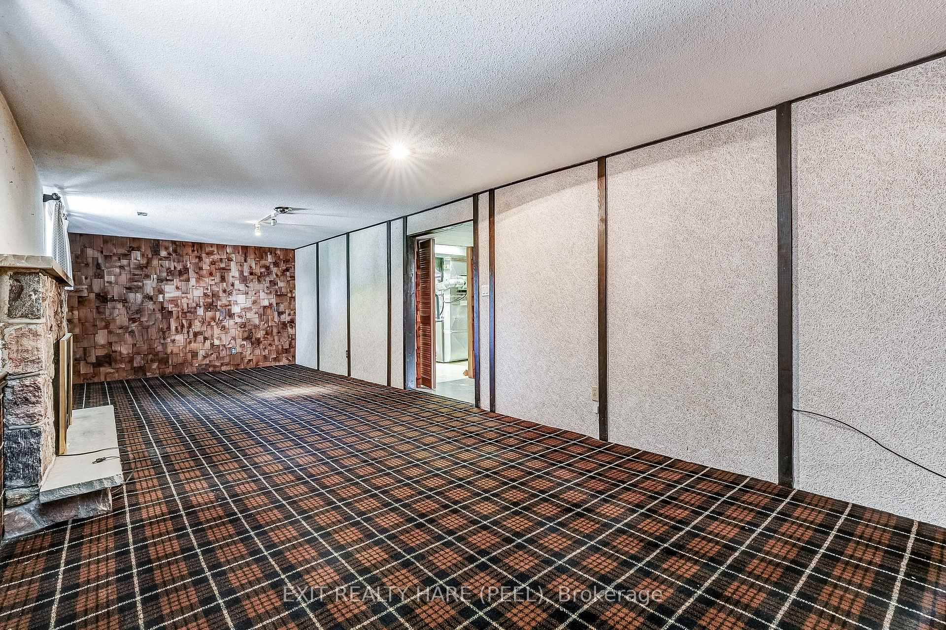 Photo 36 of 76 Birchview Crescent, Caledon, Bolton North — HOMEH
