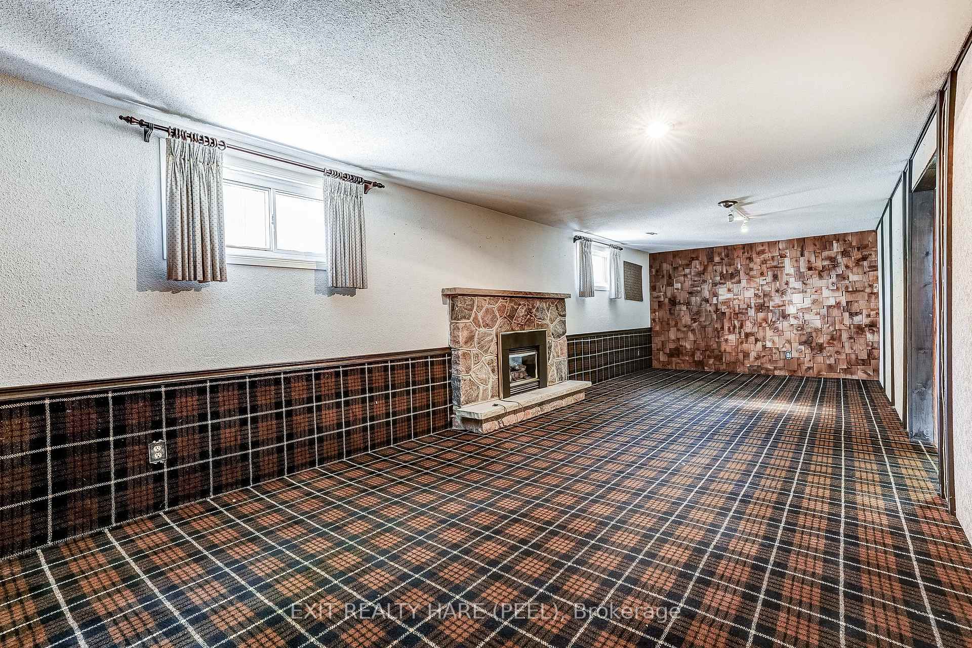 Photo 37 of 76 Birchview Crescent, Caledon, Bolton North — HOMEH