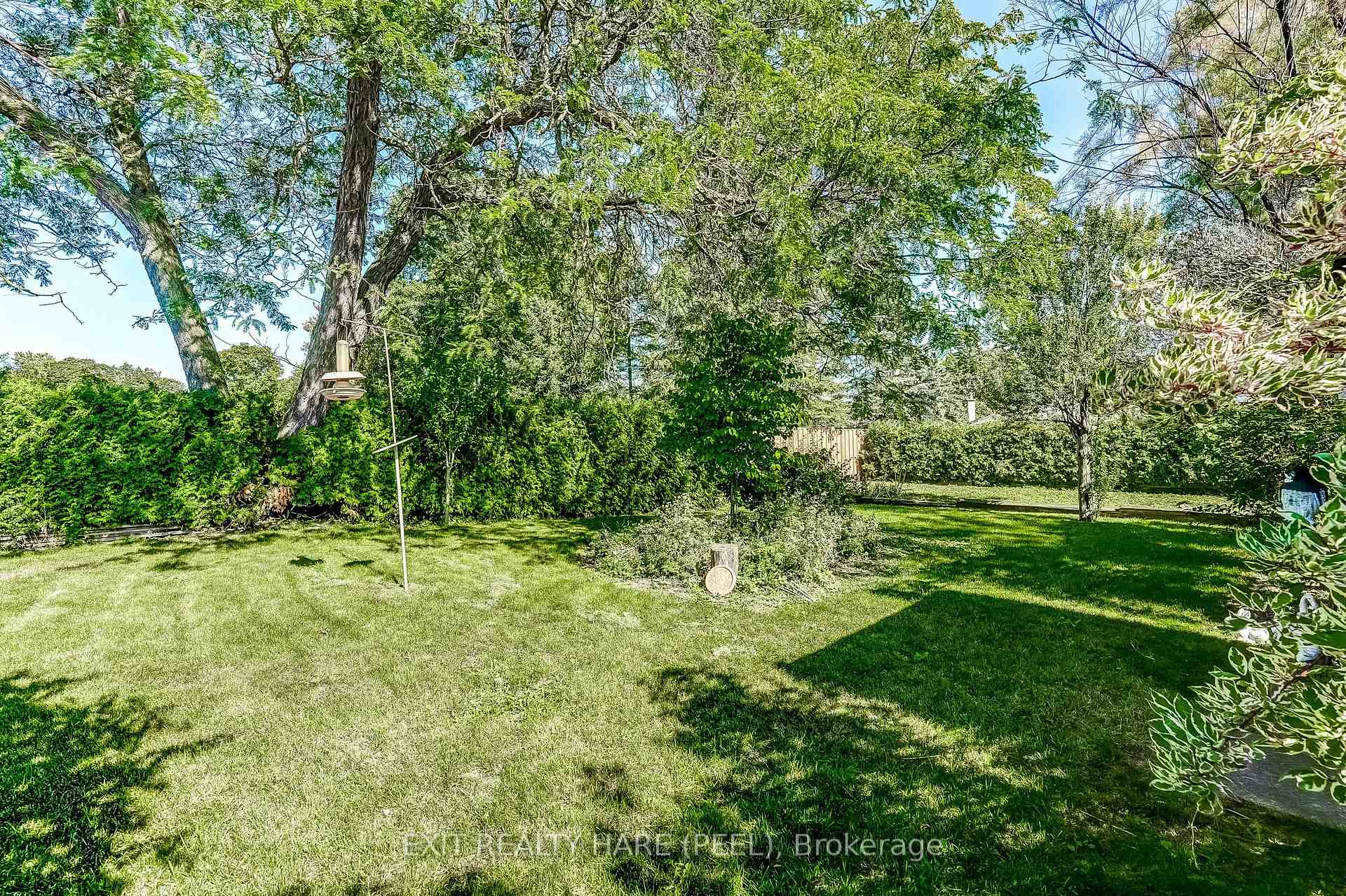 Photo 46 of 76 Birchview Crescent, Caledon, Bolton North — HOMEH