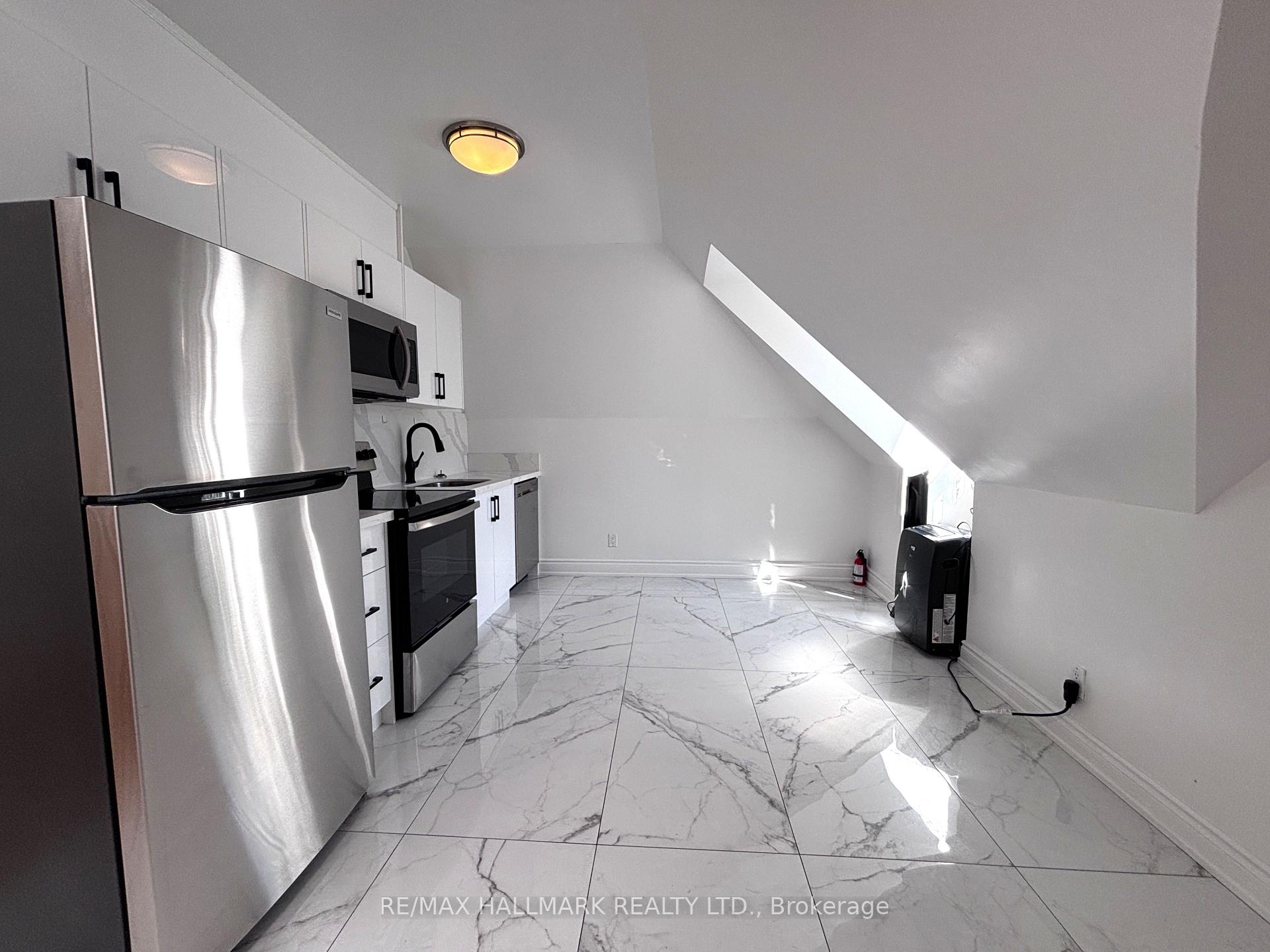 Photo 6 of Unit #3, 61 Cecil Street, Toronto, Kensington-Chinatown — HOMEH