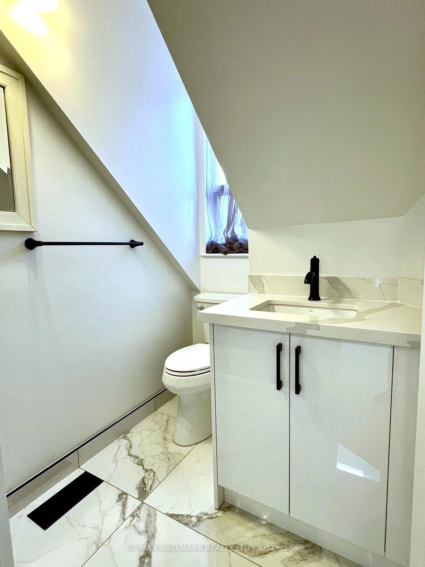 Photo 14 of Unit #3, 61 Cecil Street, Toronto, Kensington-Chinatown — HOMEH