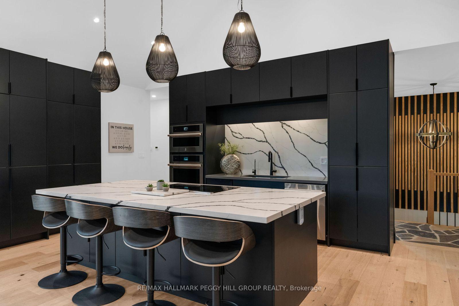 Photo 6 of 39 Marilyn Avenue S, Wasaga Beach — HOMEH