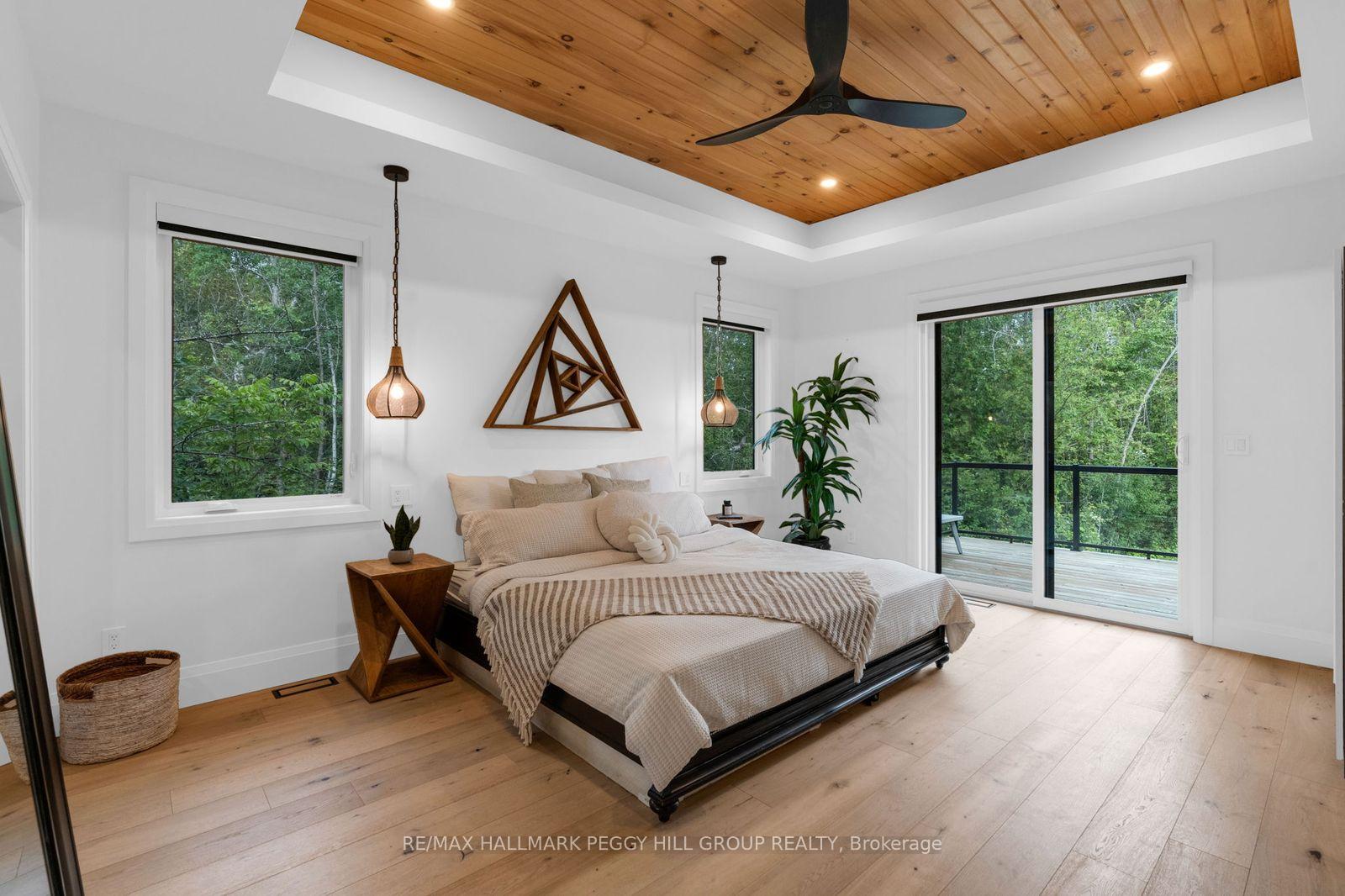 Photo 10 of 39 Marilyn Avenue S, Wasaga Beach — HOMEH