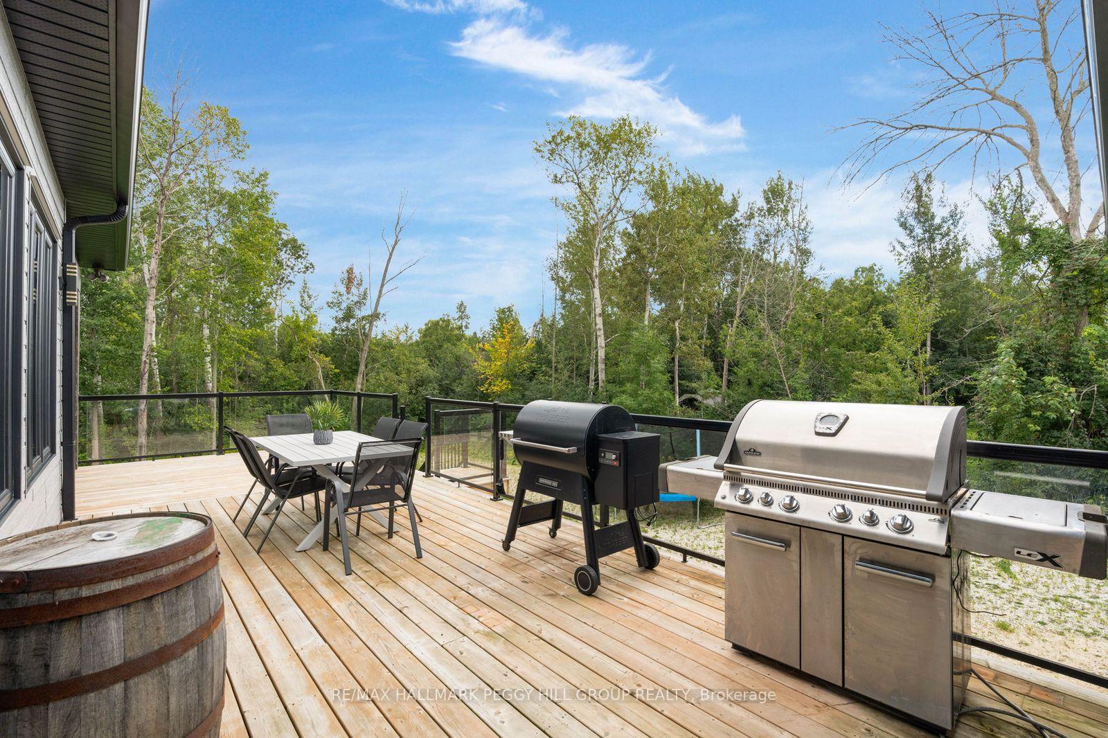 Photo 22 of 39 Marilyn Avenue S, Wasaga Beach — HOMEH