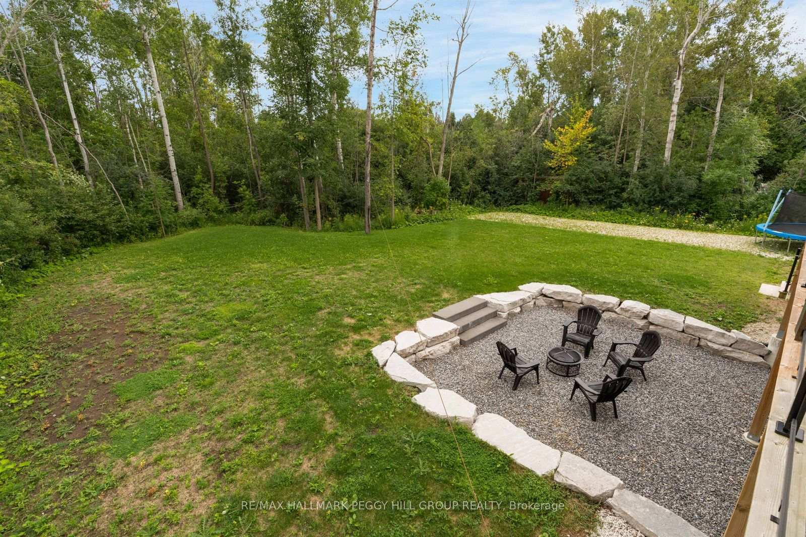 Photo 23 of 39 Marilyn Avenue S, Wasaga Beach — HOMEH