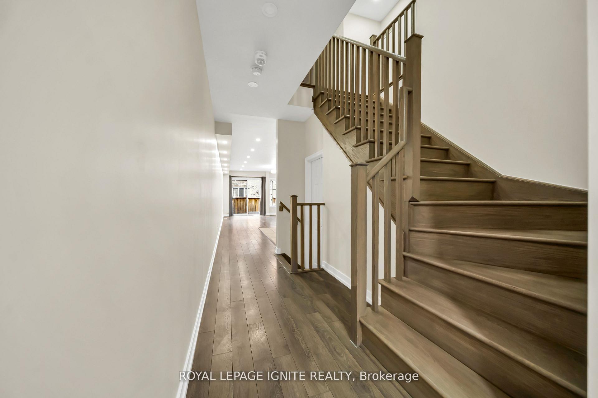 Photo 10 of 14 Hoover Road, Brampton, Northwest Brampton — HOMEH