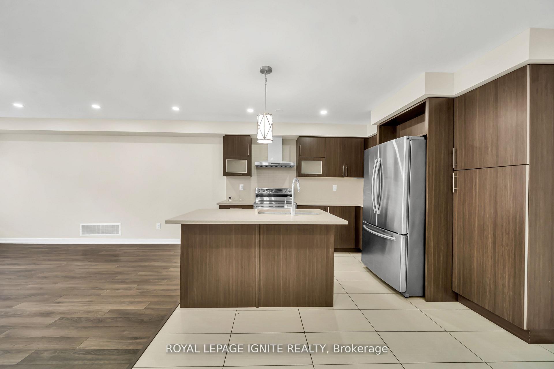 Photo 12 of 14 Hoover Road, Brampton, Northwest Brampton — HOMEH