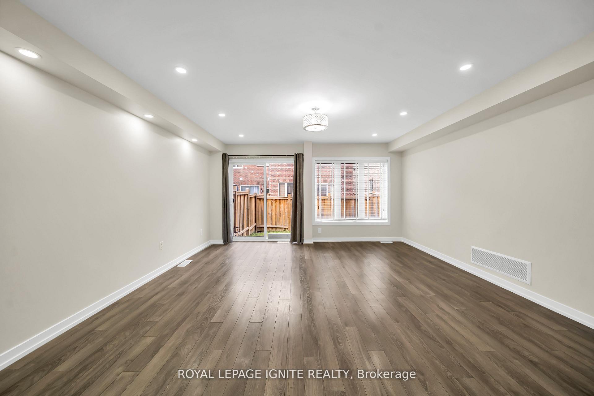 Photo 16 of 14 Hoover Road, Brampton, Northwest Brampton — HOMEH