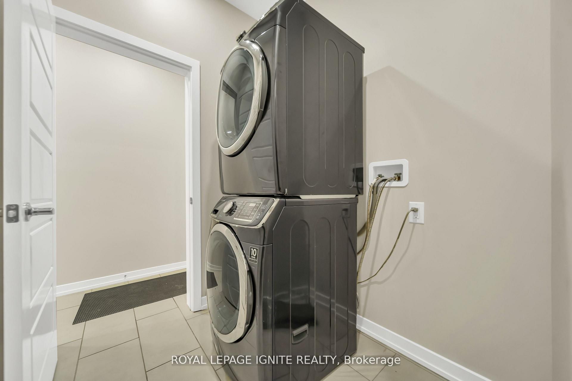 Photo 21 of 14 Hoover Road, Brampton, Northwest Brampton — HOMEH