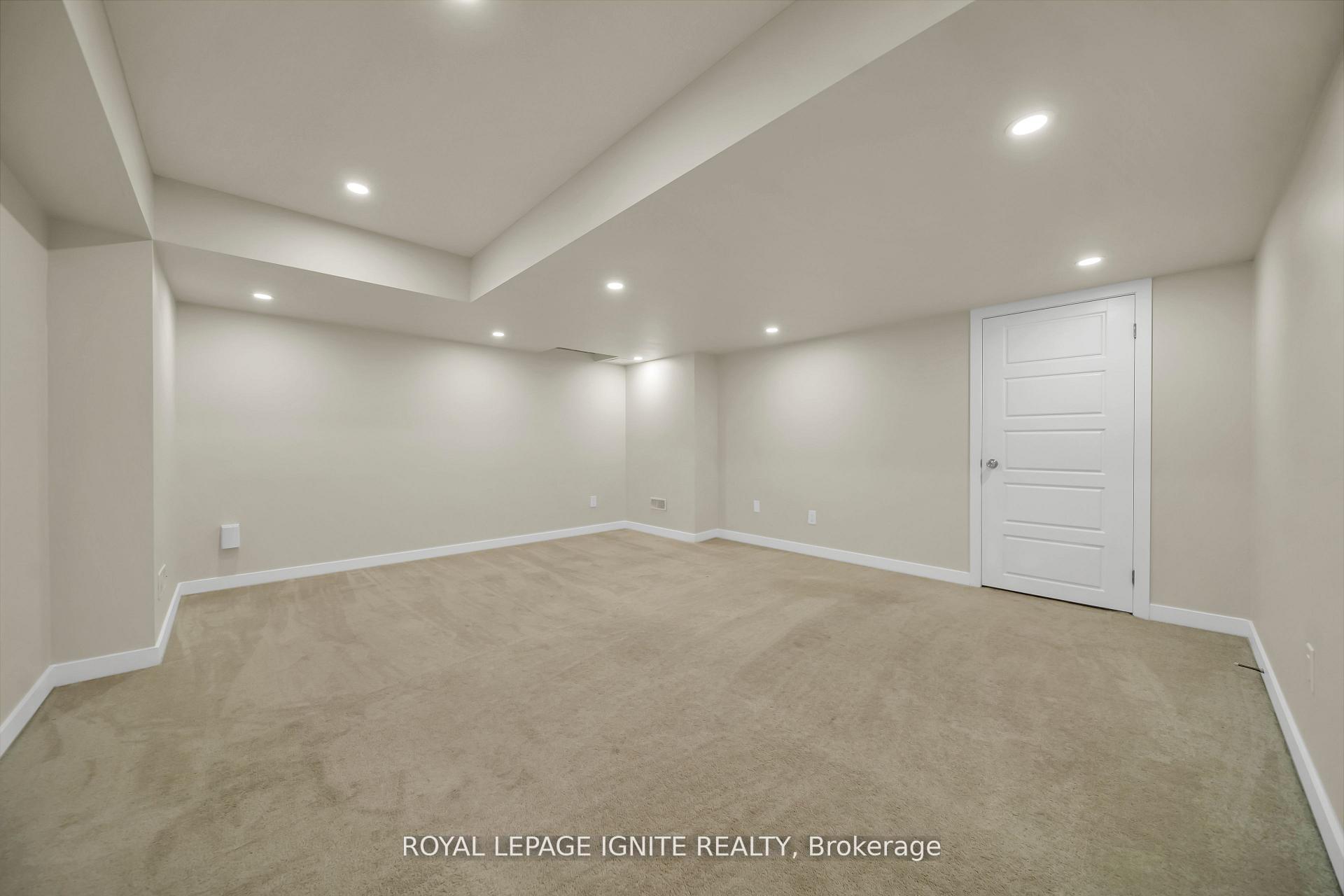 Photo 36 of 14 Hoover Road, Brampton, Northwest Brampton — HOMEH