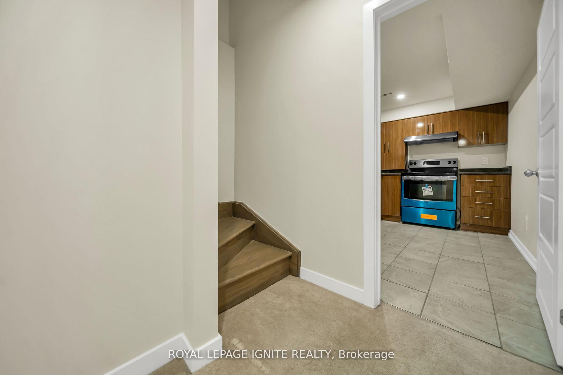 Photo 42 of 14 Hoover Road, Brampton, Northwest Brampton — HOMEH
