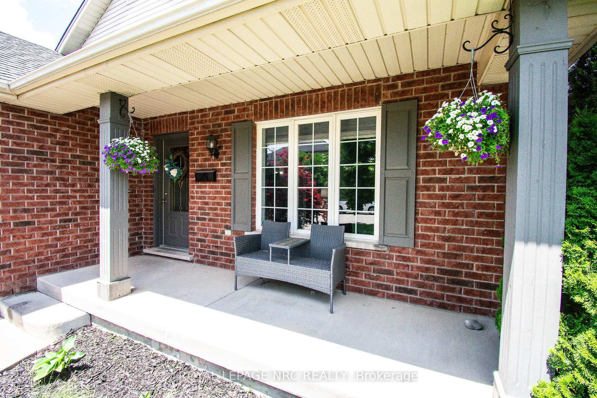Photo 2 of 15 Arlene Street, St. Catharines, Rykert/Vansickle — HOMEH