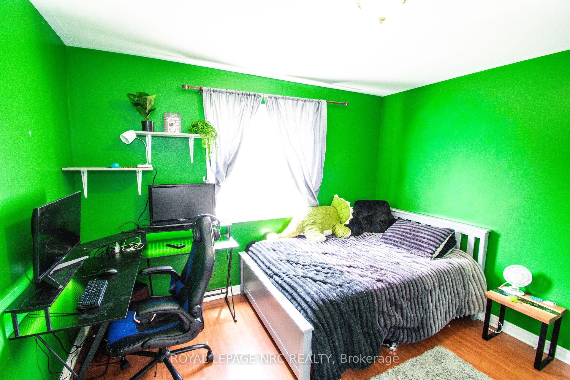 Photo 27 of 15 Arlene Street, St. Catharines, Rykert/Vansickle — HOMEH