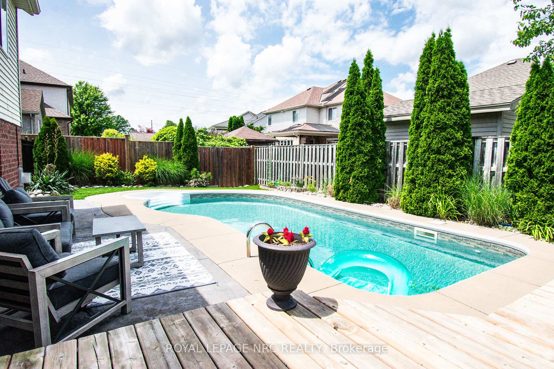 Photo 35 of 15 Arlene Street, St. Catharines, Rykert/Vansickle — HOMEH